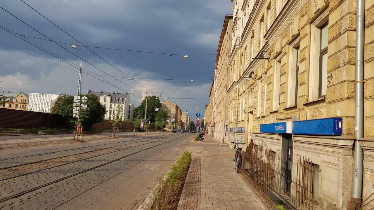 Low Ceiling Apartment Riga Exterior foto